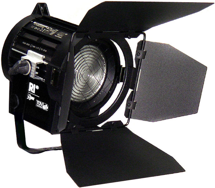 ARRI 650 Plus, Fresnel Scheinwerfer, 650W, schwarz