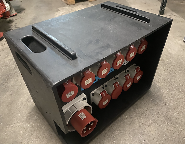 INDU CEE125 Stromverteiler THERMOLINE, Stabelbar